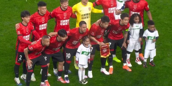 乐鱼体育app下载-中超3队喜提2连胜，4队全败！李昊11次扑救尽力了，郑智帅位动摇